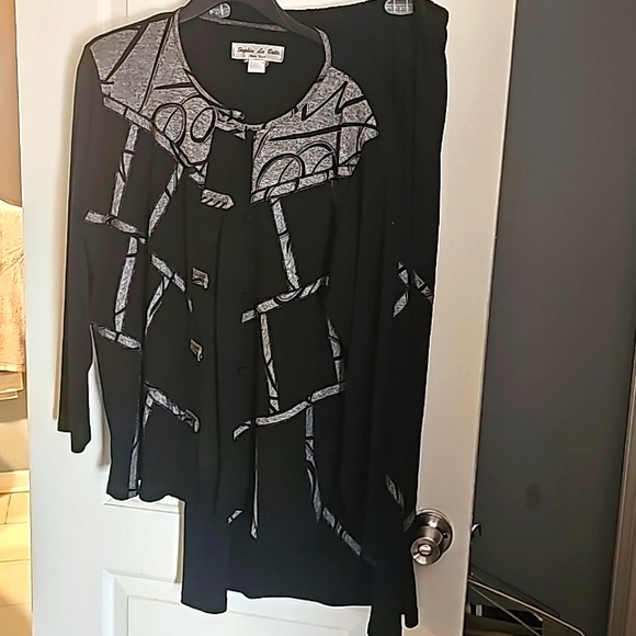 Sophia La Belle New York Designer 2pc Black Suit, Top & Skirt, Sz 16-18 Large - Picture 7 of 11